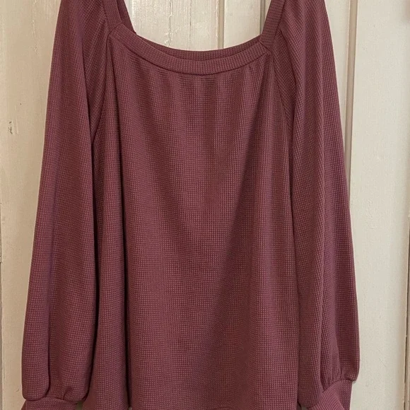 Feminine Blouse with Long Sleeves, sweatshirt‎ size 2XL - Picture 5 of 10